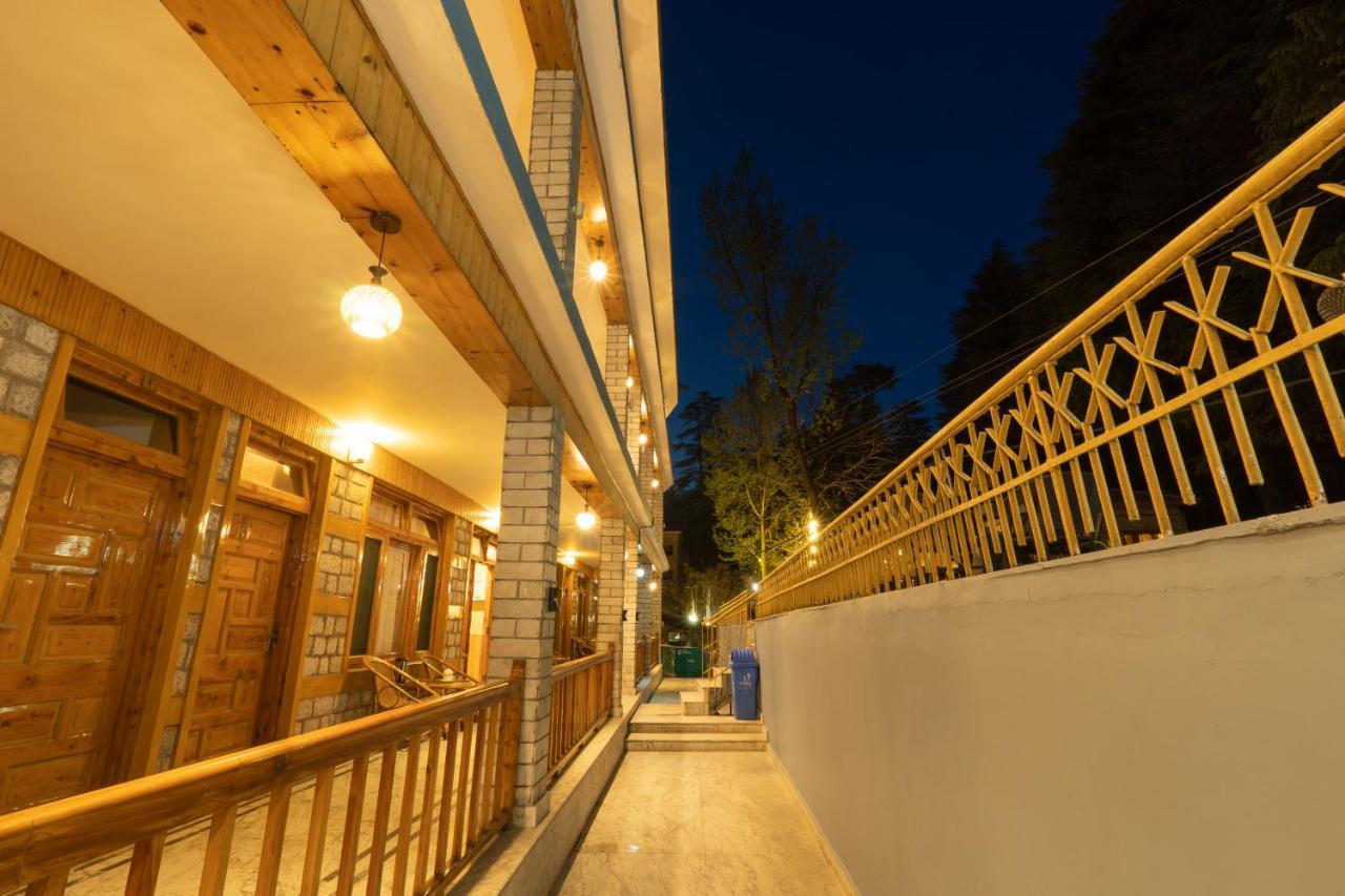 Holiday Home International -Vivaan Stays Manāli Exterior foto