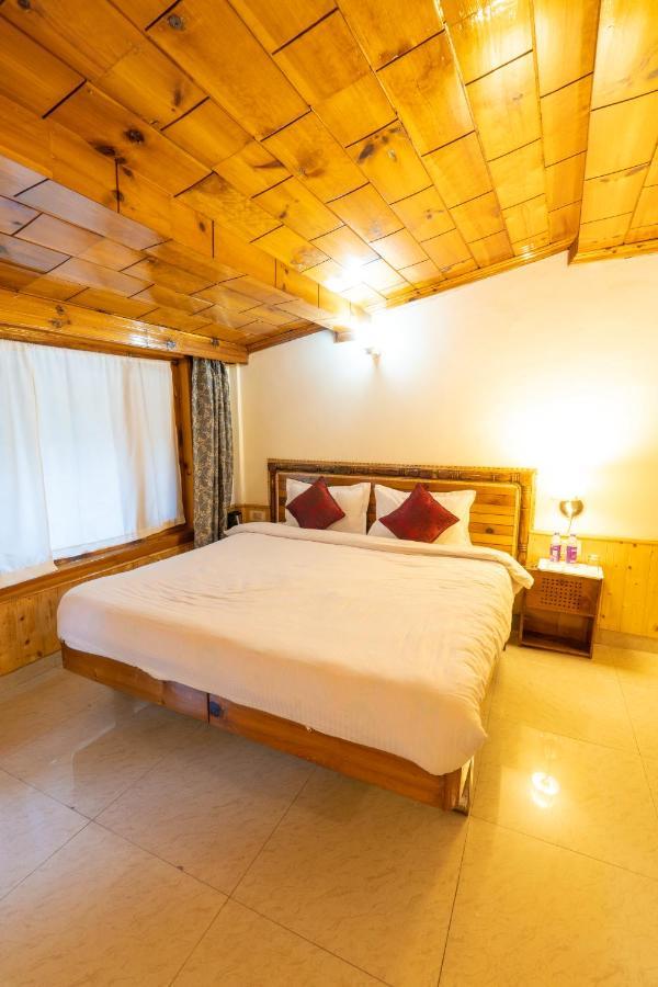 Holiday Home International -Vivaan Stays Manāli Exterior foto
