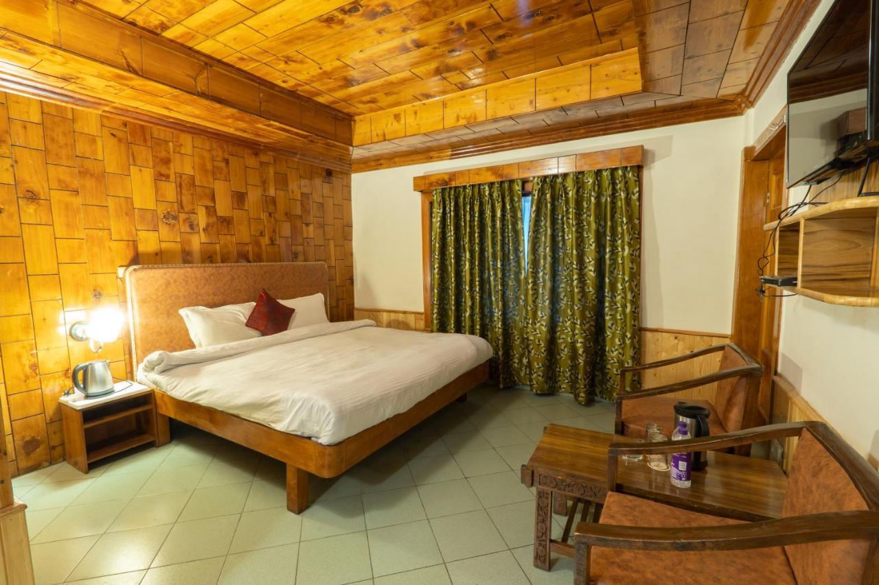 Holiday Home International -Vivaan Stays Manāli Exterior foto