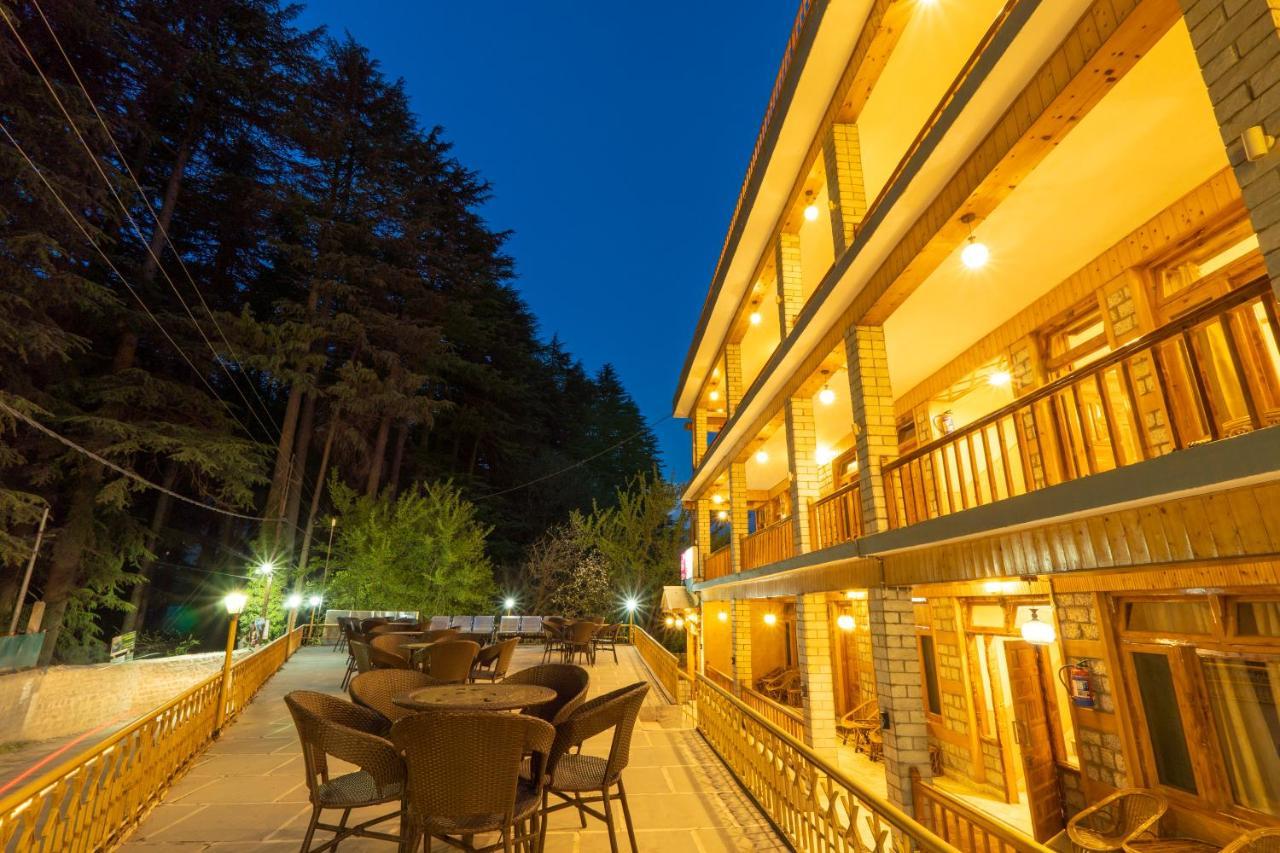 Holiday Home International -Vivaan Stays Manāli Exterior foto